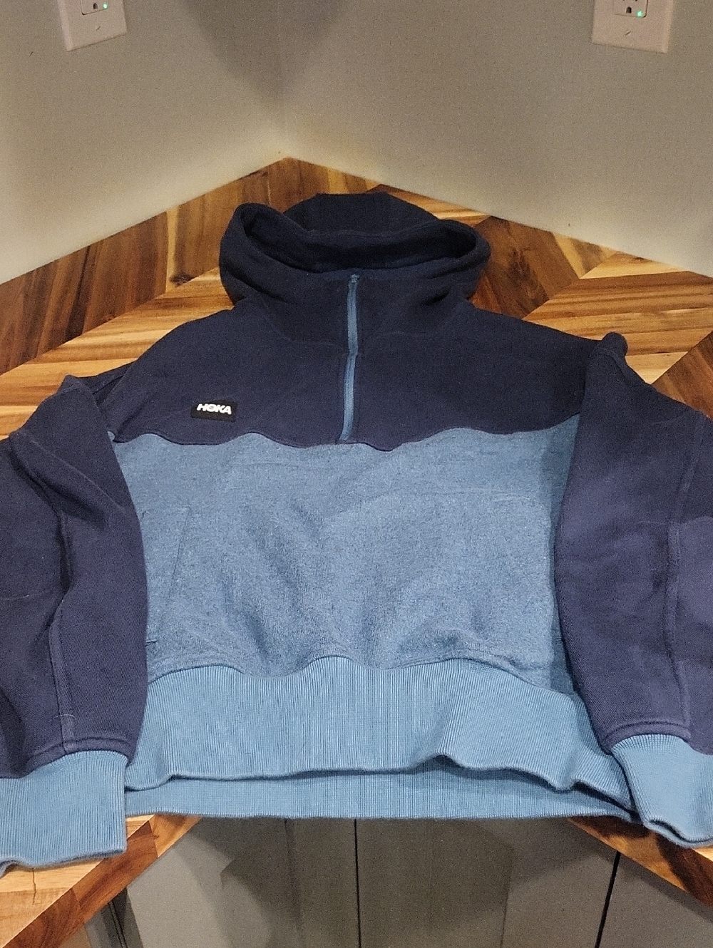 Hoka Women's s Two-Tone Navy and Light Blue Half-Zip Hoodie Sweater